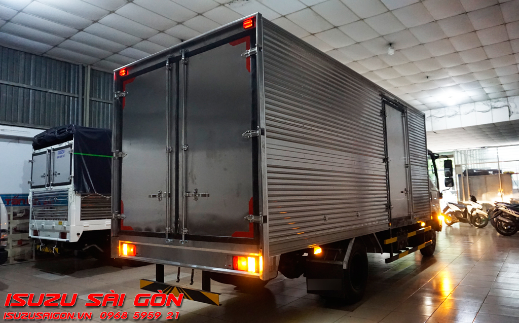 Xe Tải Isuzu 3T5 NPR400 6